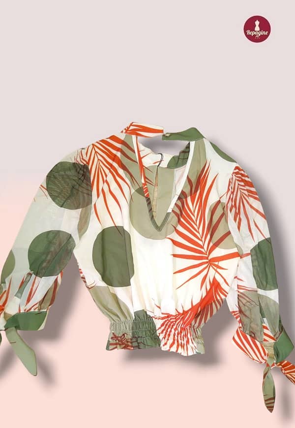 Blusa Estampada Off White com Abertura nas Costas e Manga 3/4 de Tule. Brechó - Image 2