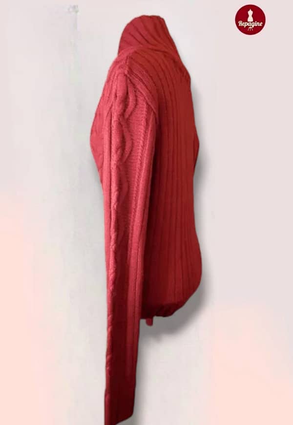 Blusa de Tricot marca Costume Goiaba com Estilo Suéter Gola V - brechó - Image 3