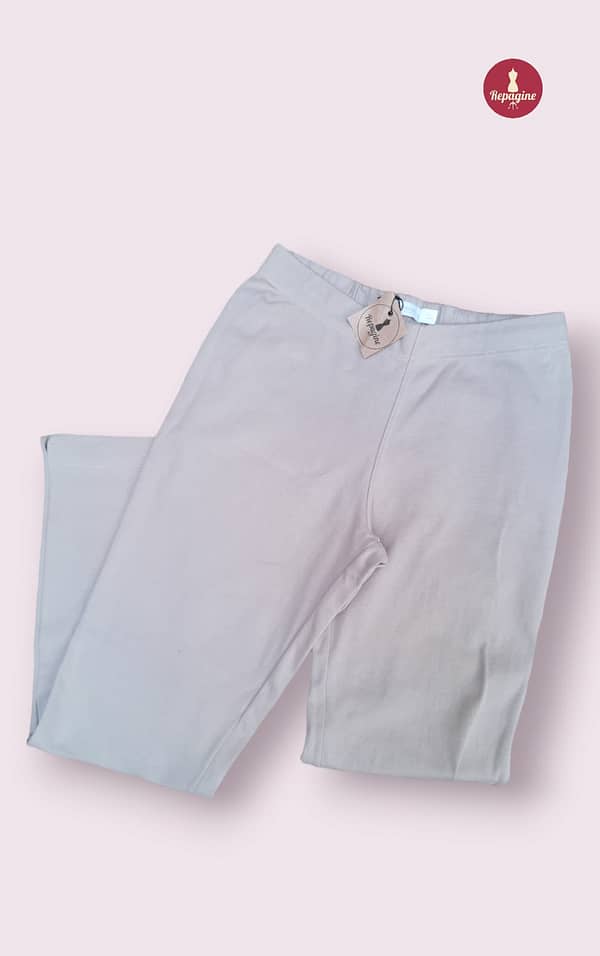 calça bege scene: conforto e versatilidade em um só produto - (brechó) 212011