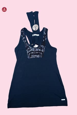 blusa preta regata minhagrife: elegância e conforto - #brechó